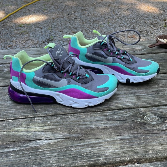 *OPEN TO OFFERS* Nike Air 270 React womens shoe - Picture 3 of 6